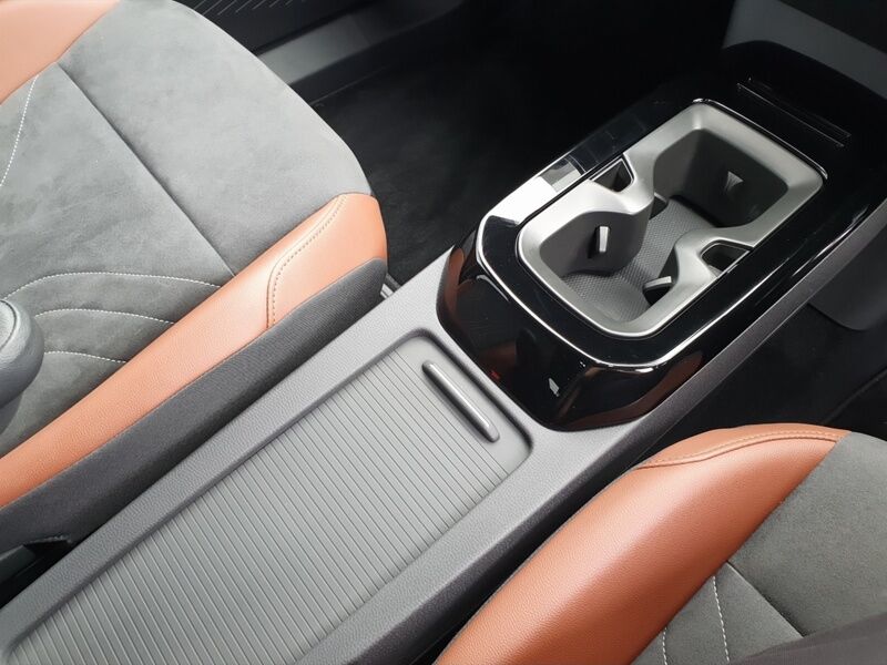 More views of Volkswagen ID.5