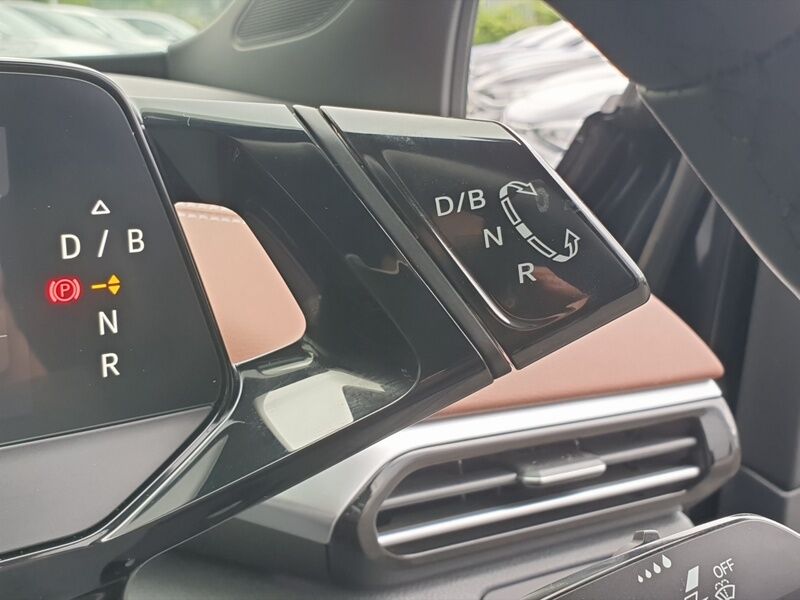 More views of Volkswagen ID.5