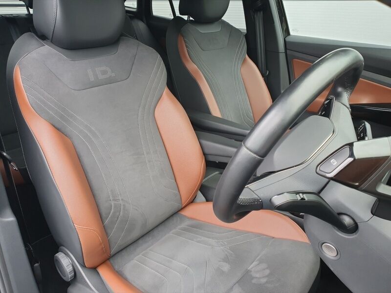 More views of Volkswagen ID.5