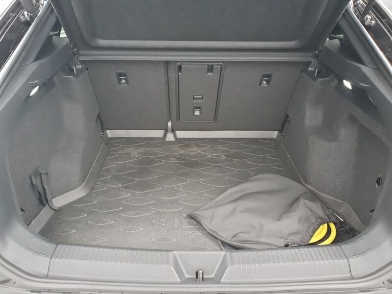 More views of Volkswagen ID.5
