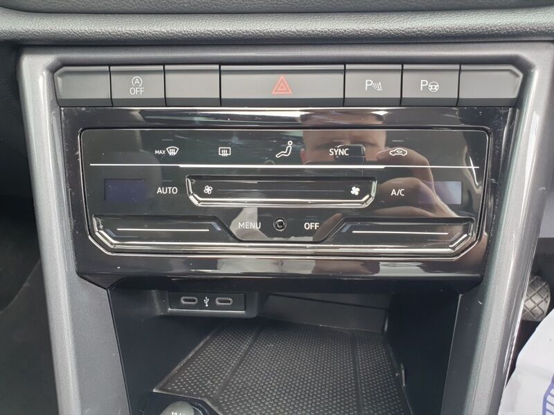 More views of Volkswagen T-Roc