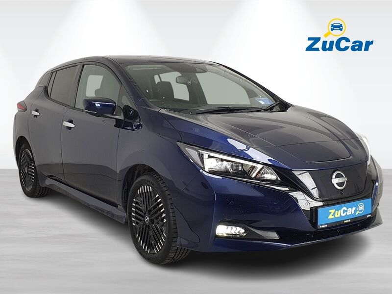 More views of Nissan Leaf