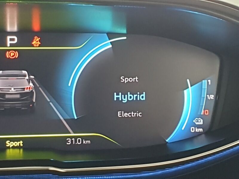 More views of Peugeot 3008