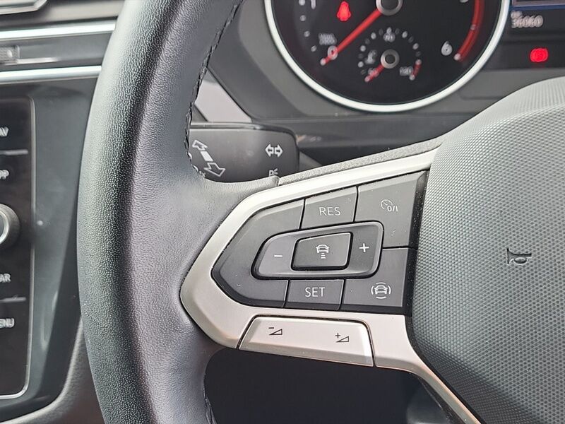 More views of Volkswagen Tiguan