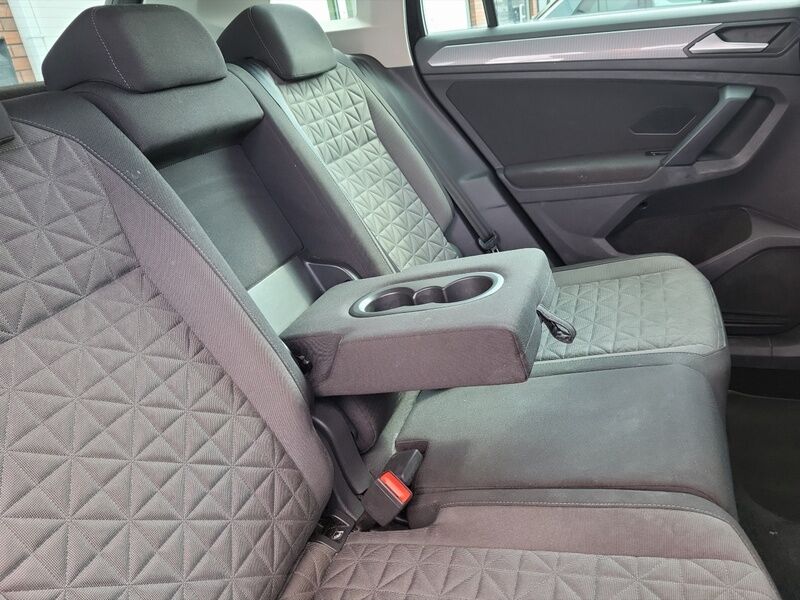More views of Volkswagen Tiguan