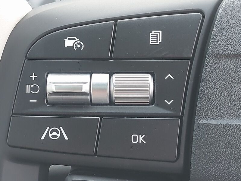 More views of Kia Sportage