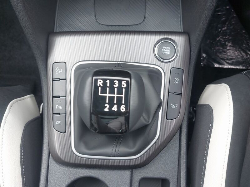 More views of Kia Sportage