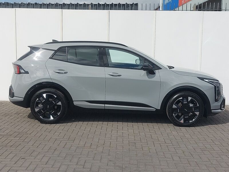 More views of Kia Sportage