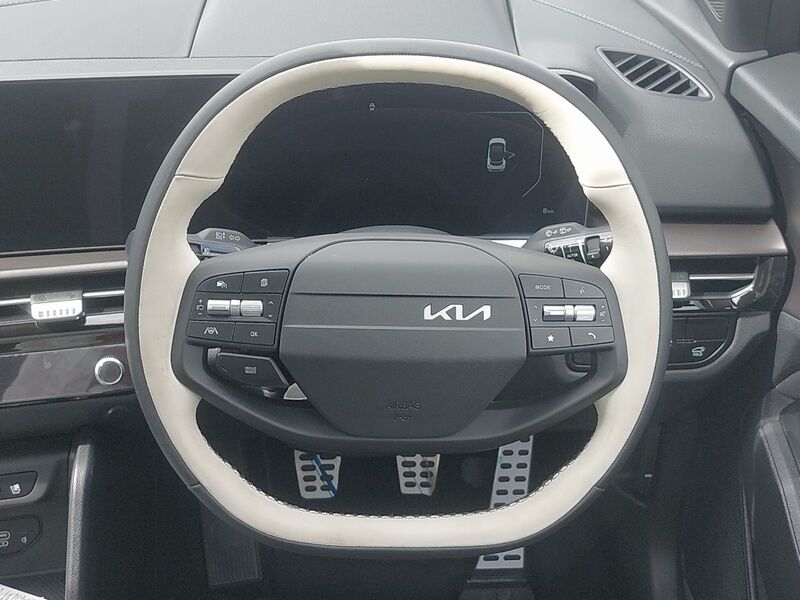 More views of Kia Sportage