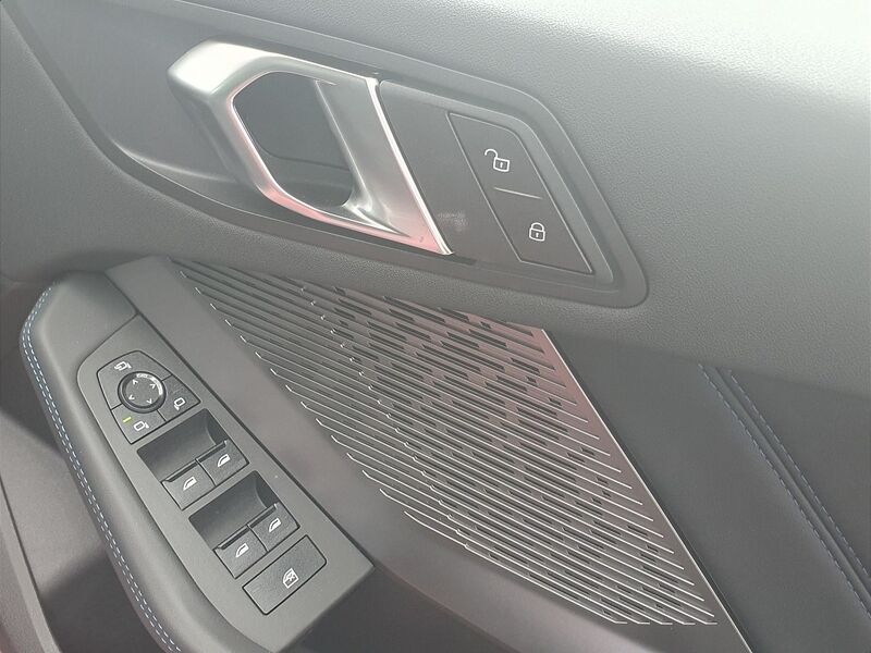 More views of BMW 1 Series