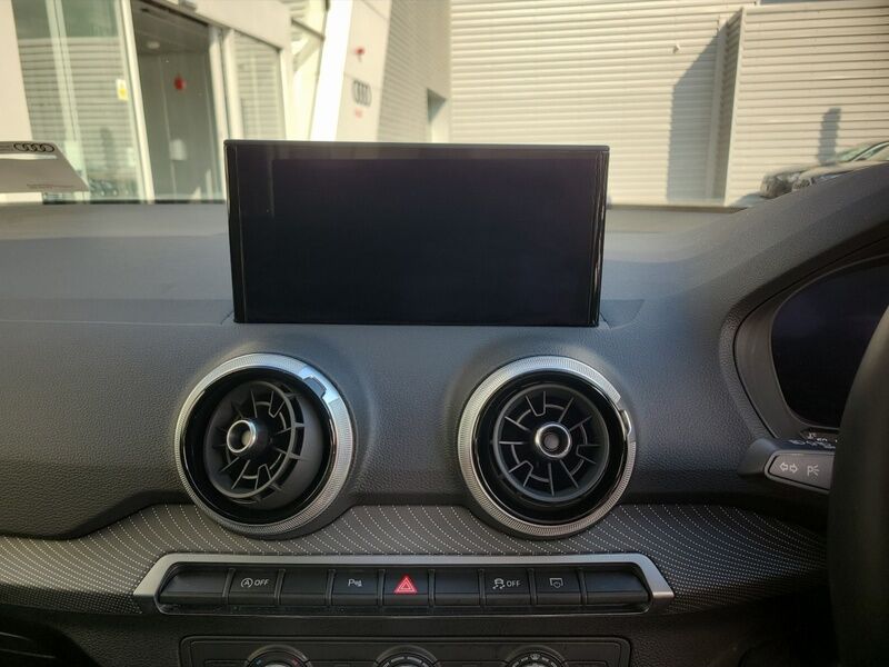 More views of Audi Q2