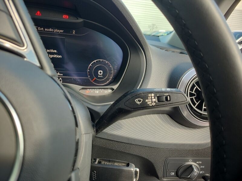 More views of Audi Q2