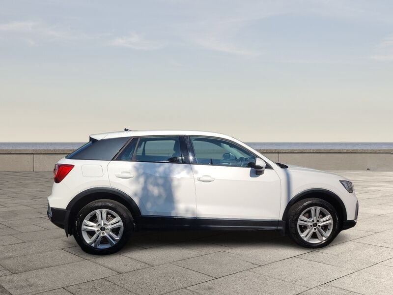 More views of Audi Q2