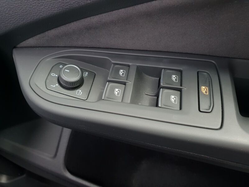 More views of Volkswagen Golf