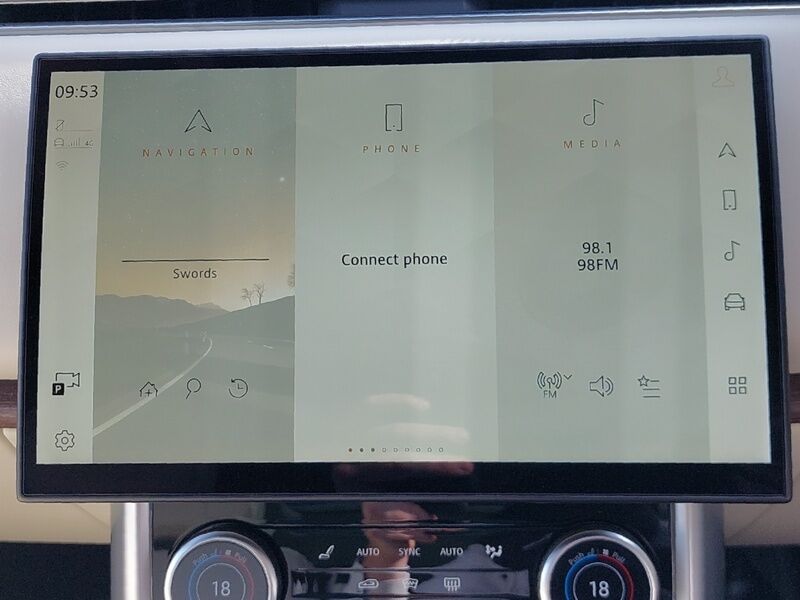 More views of Land Rover Range Rover