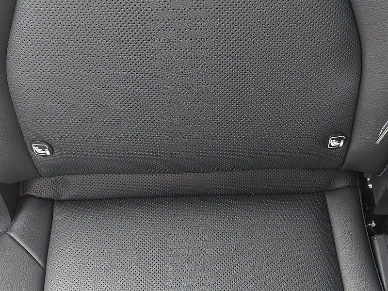 More views of Kia Sportage