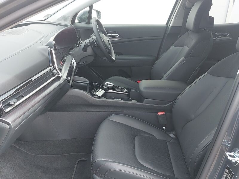 More views of Kia Sportage