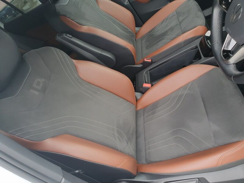 More views of Volkswagen ID.5