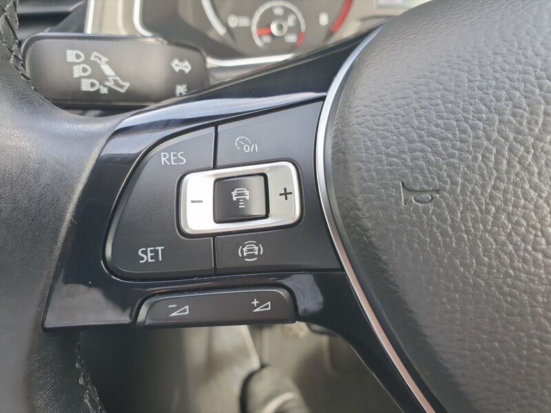 More views of Volkswagen T-Roc