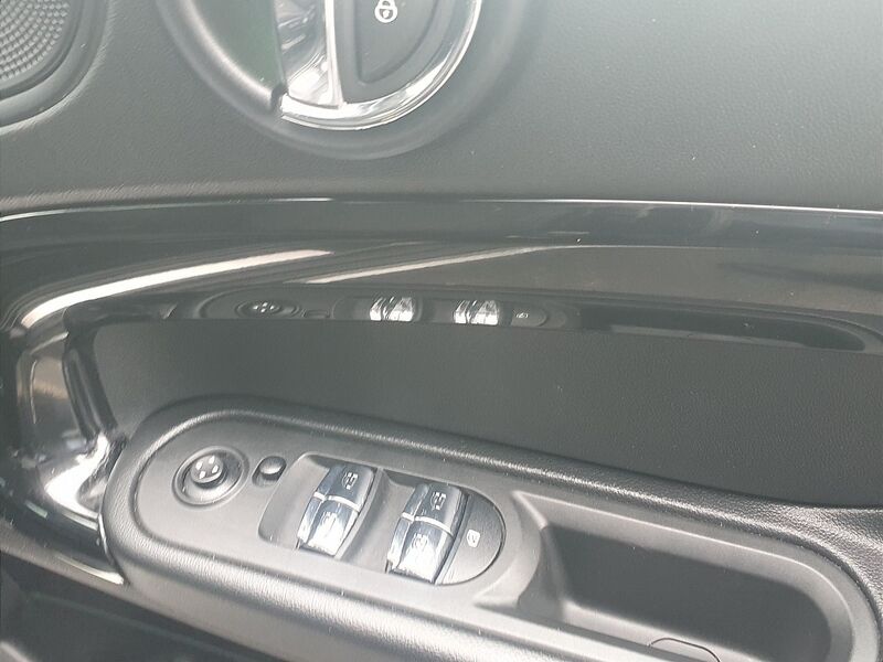 More views of MINI countryman