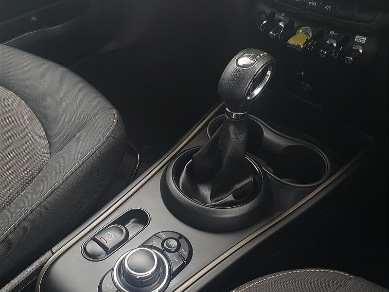 More views of MINI countryman