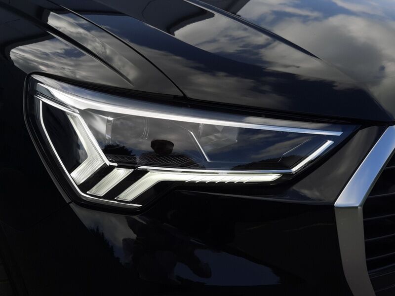More views of Audi Q3