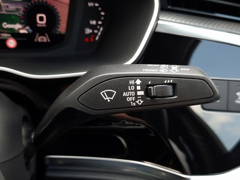 More views of Audi Q3