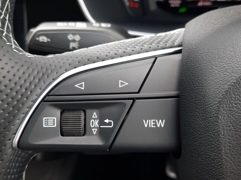 More views of Audi Q3