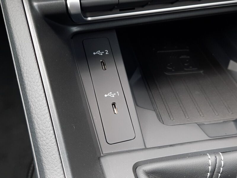 More views of Audi Q3