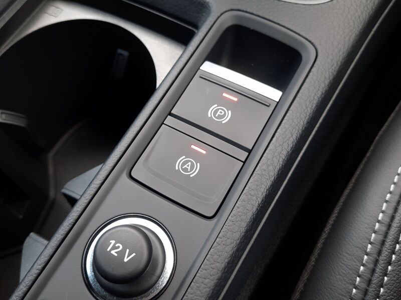 More views of Audi Q3