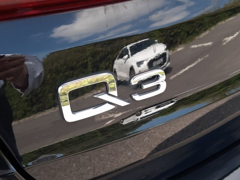 More views of Audi Q3