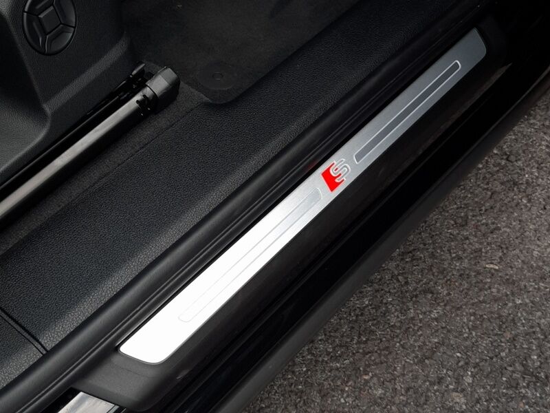More views of Audi Q3