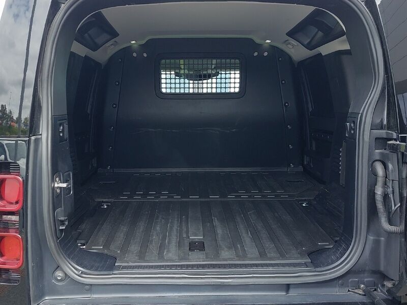 More views of Land Rover Defender