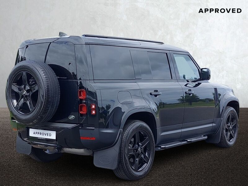 More views of Land Rover Defender
