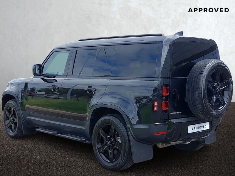 More views of Land Rover Defender
