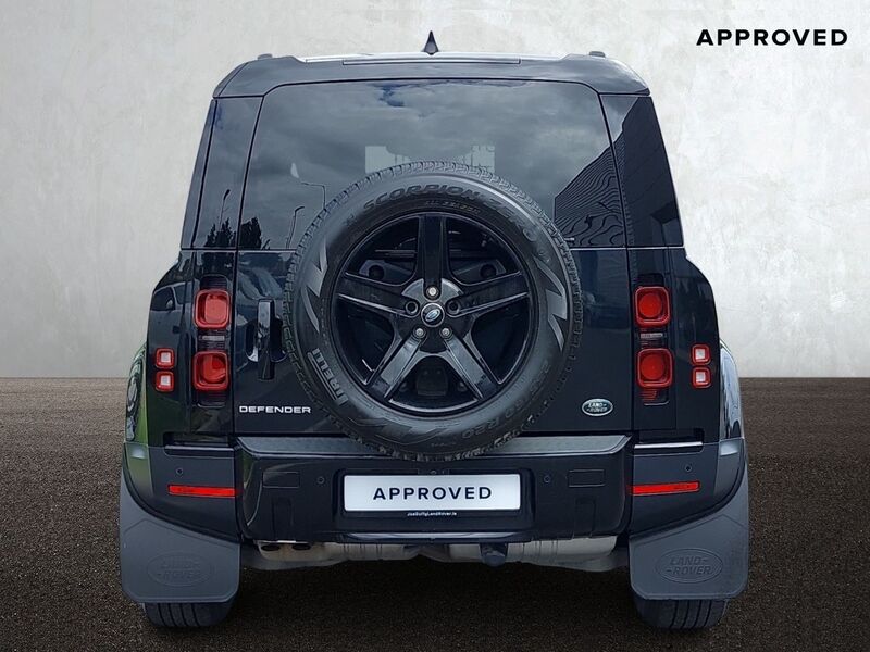 More views of Land Rover Defender