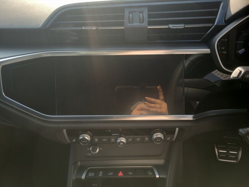More views of Audi Q3
