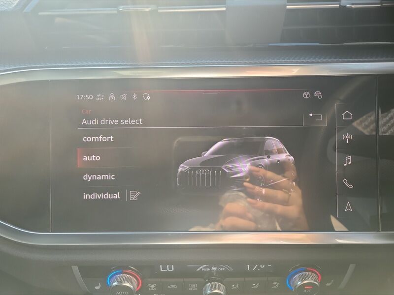 More views of Audi Q3