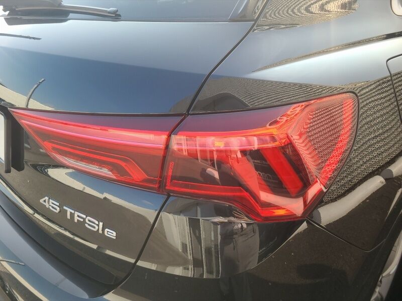 More views of Audi Q3