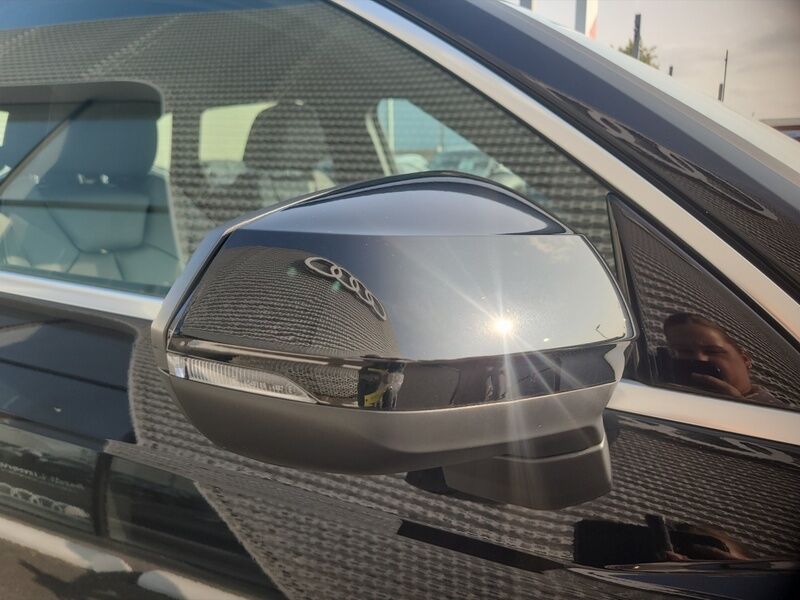 More views of Audi Q3