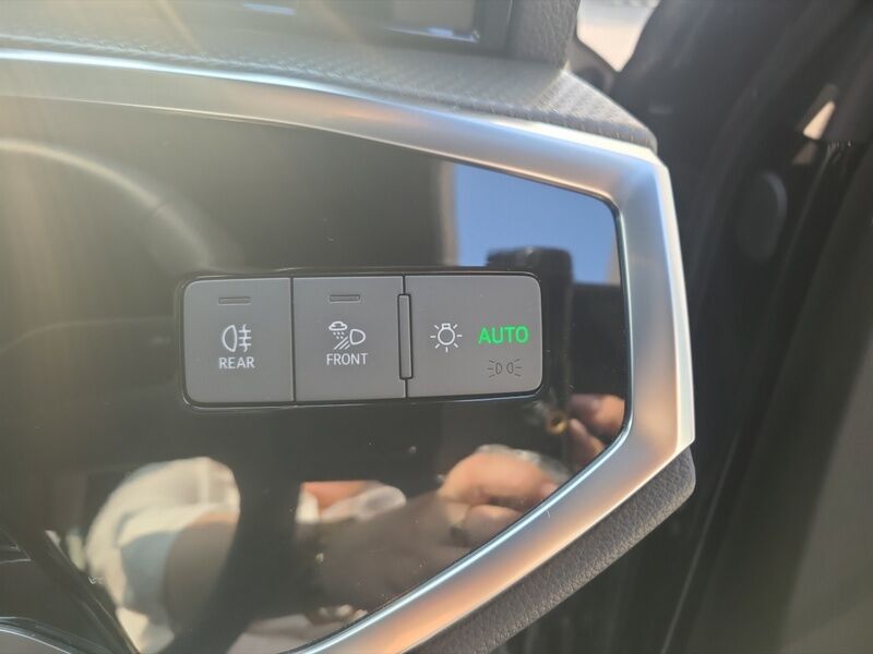 More views of Audi Q3