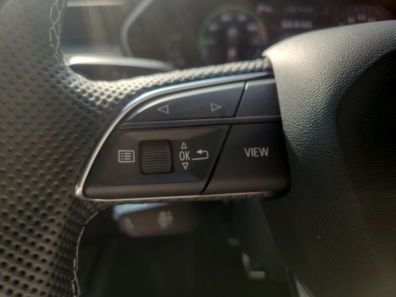 More views of Audi Q3