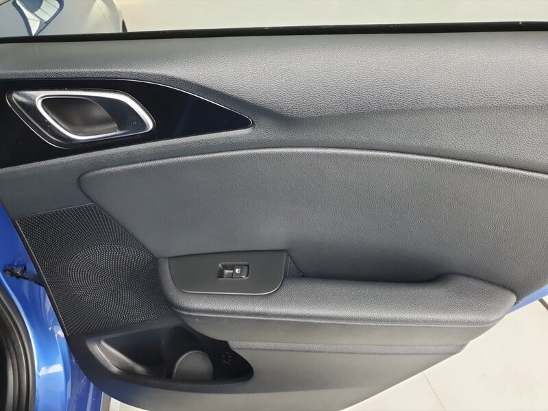 More views of Kia Ceed