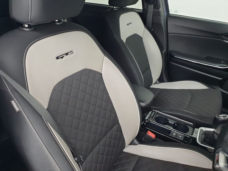 More views of Kia Ceed