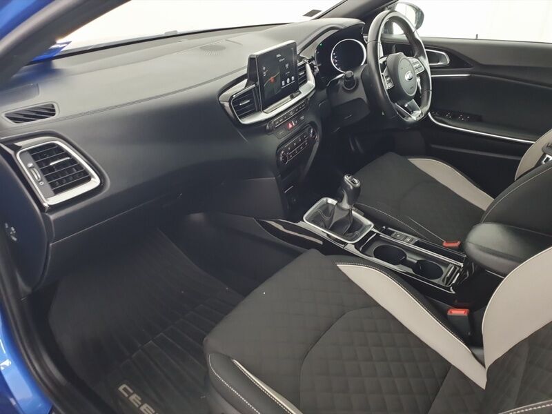More views of Kia Ceed