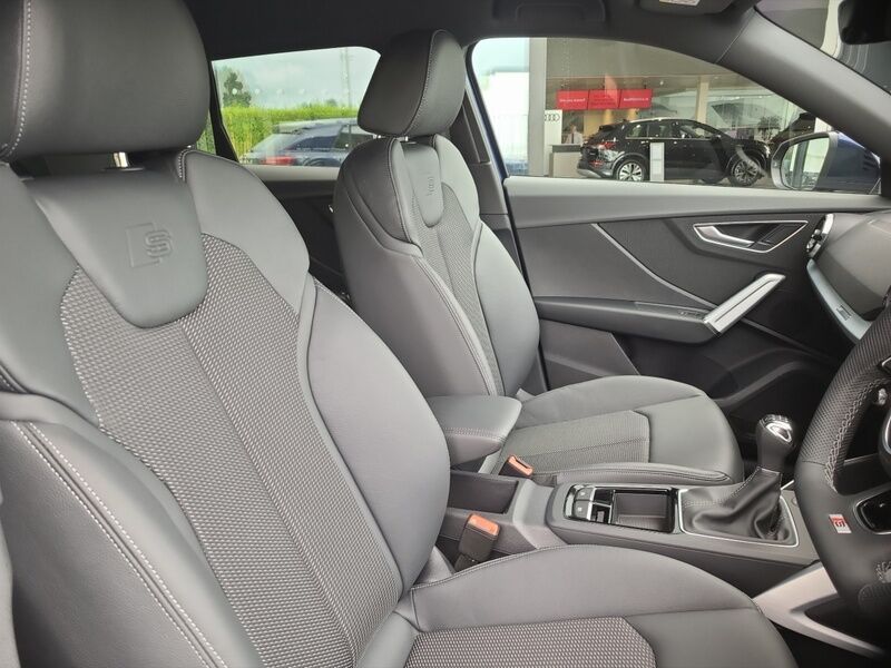 More views of Audi Q2