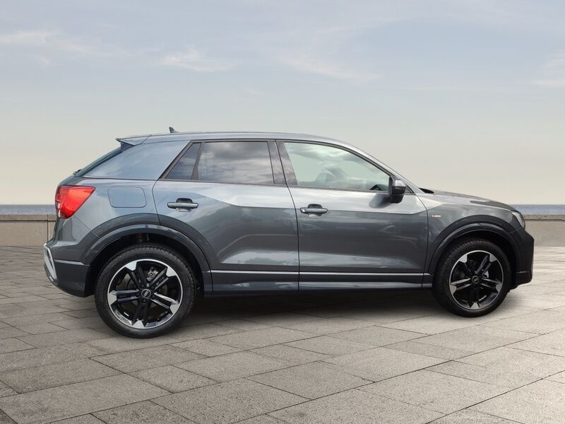 More views of Audi Q2