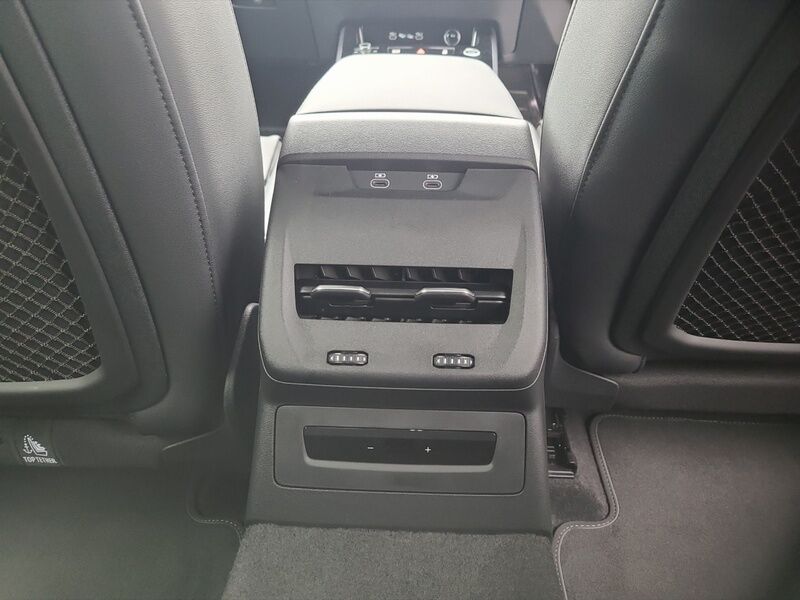 More views of Audi A5