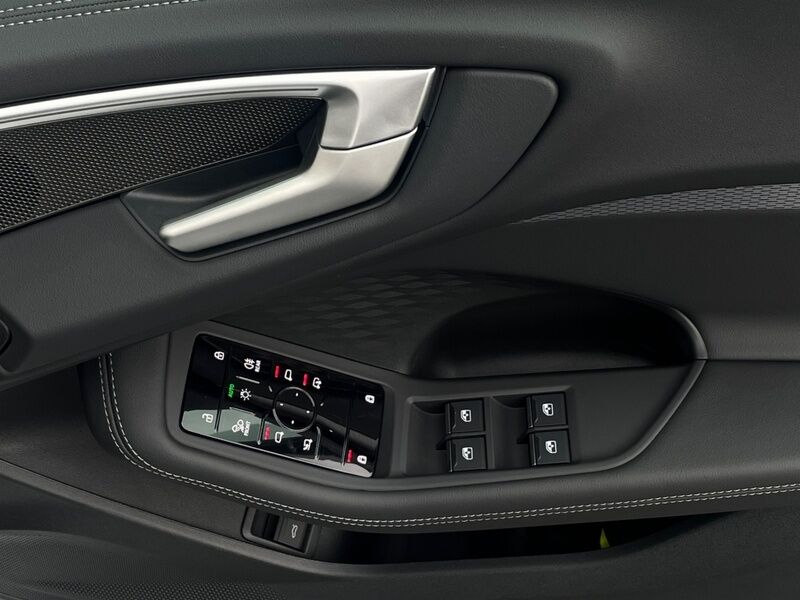More views of Audi A5