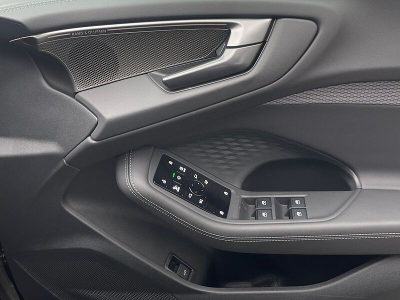 More views of Audi A5